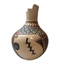 Mata Ortiz Pottery Handmade And Painted Signed By Artist Miriam Gonzalez 8” Tall