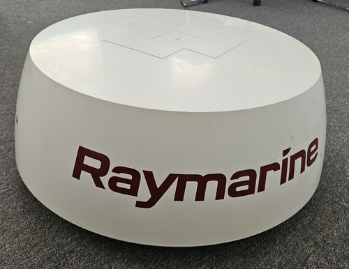 Raymarine Quantum 2 Doppler Q24D 18" Radome E70498 For parts