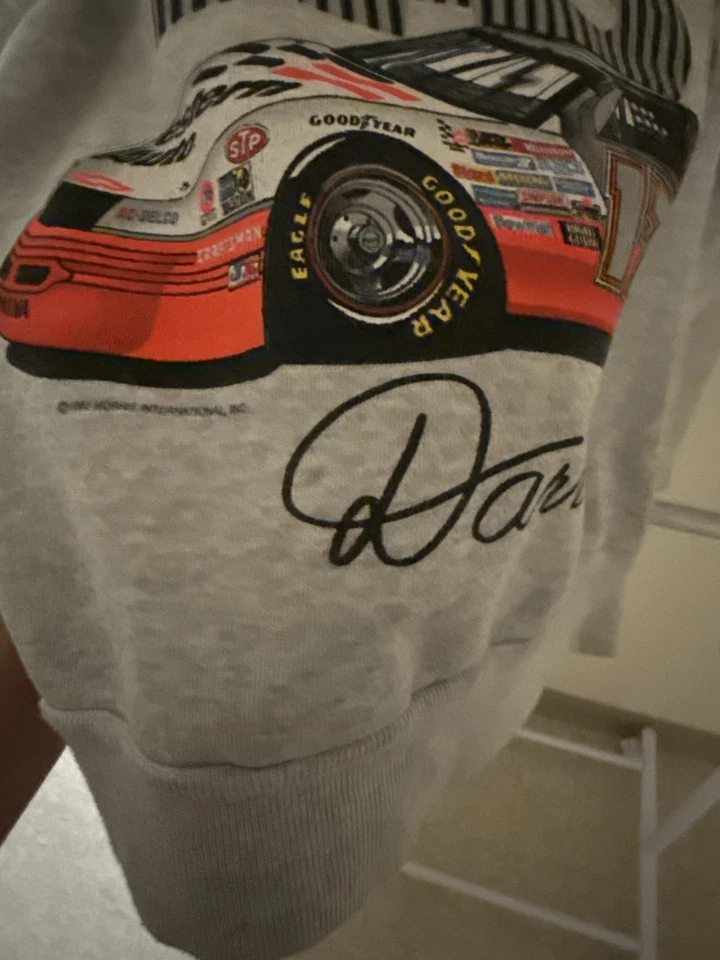 De colección Darrel Waltrip 1993 “Piensa rápido” NASCAR #17 cuello redondo grande Foto 4 de 4