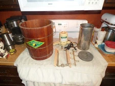 Vtg White Mountain 4 Qt Quart Ice Cream Freezer Maker  Model 69204 Tested Works!