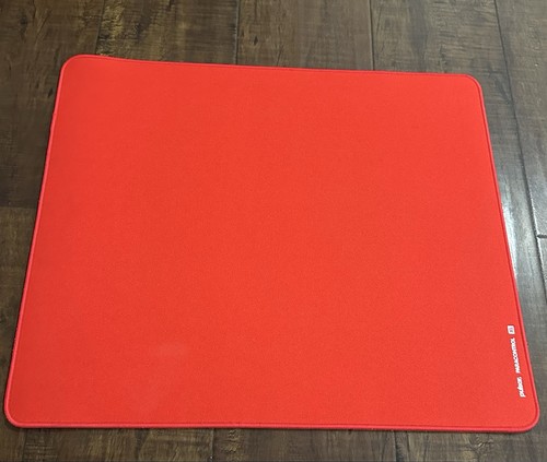 Artisan/LGG Saturn Pro/BenQ + PLUS (lot tapis de souris) (lire) - Photo 11/16