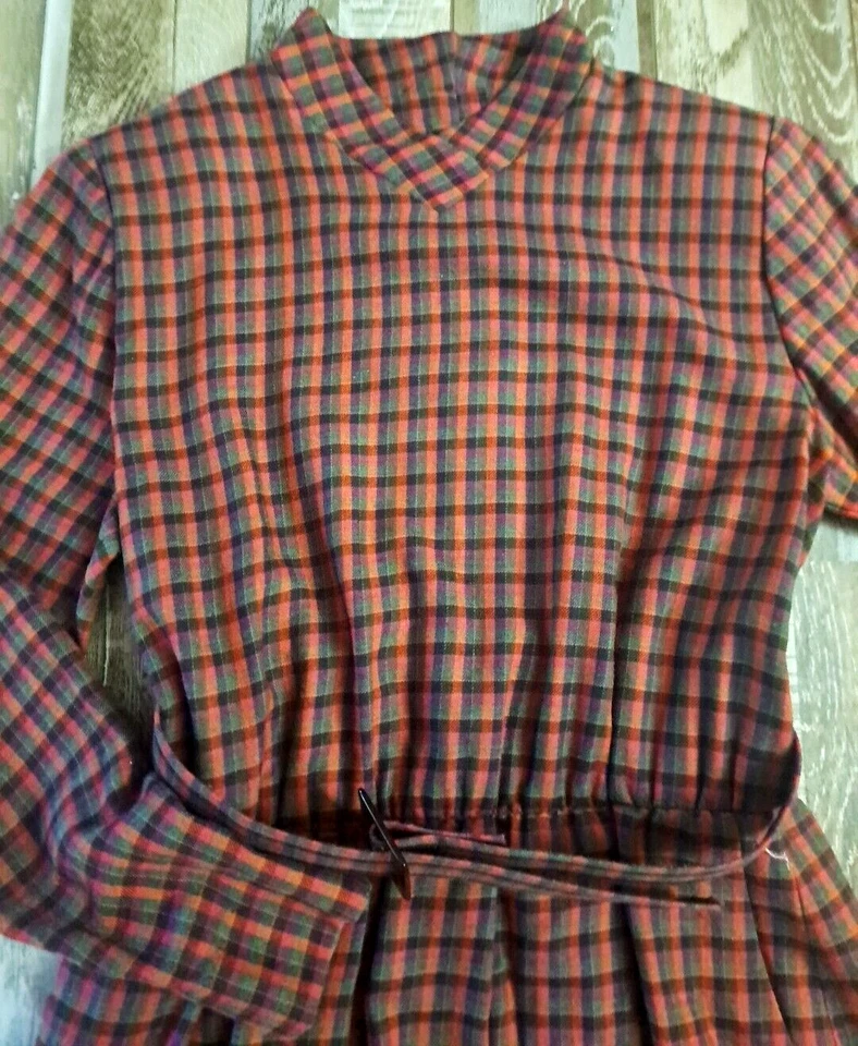 Vintage Doncaster Dress Womens Custom Plaid Midi Button Back Long Sleeves M - Image 4 of 4