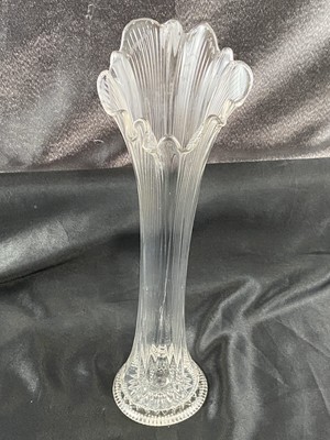 clear ribbed vase