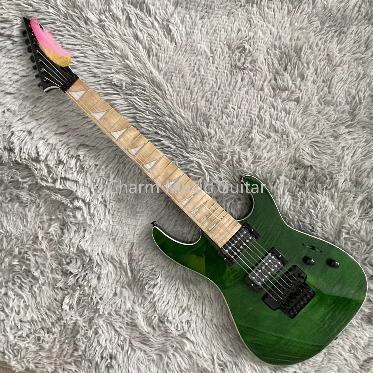 Green 7 sales string guitar