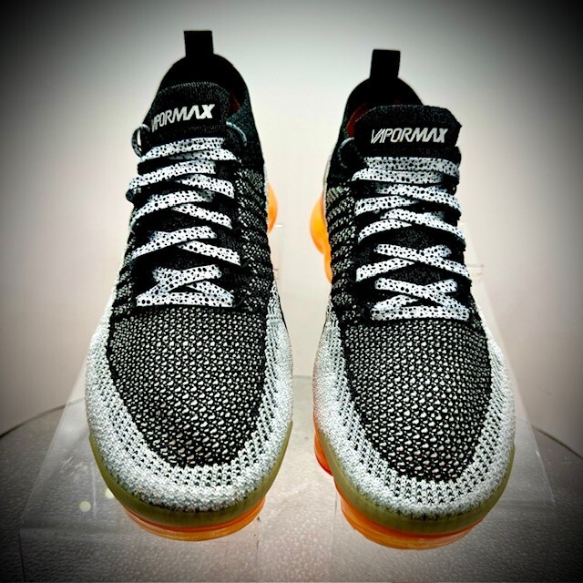 Nike Air Vapormax Flyknit 2 Safari 942842-106 Men's Size 7 Nike Air Vapormax Flyknit 2 Safari 942842-106 Men's Size 7
