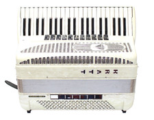 Akkordeon , Kratt , 120 Bass, Cassotto , 43 Tasten, made in Italy