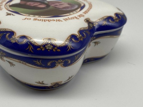 Porcelain Heart Shaped Trinket Box Commemorative Royal Wedding Royal Heritage'18 - Picture 9 of 11