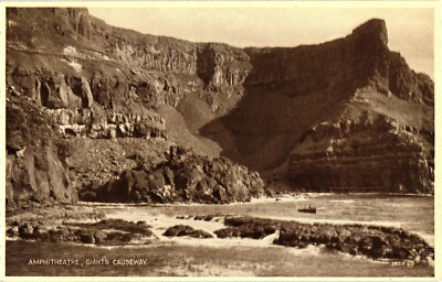 IRELAND Amphitheatre Giants Causeway in County Antrim Vintage Postcard