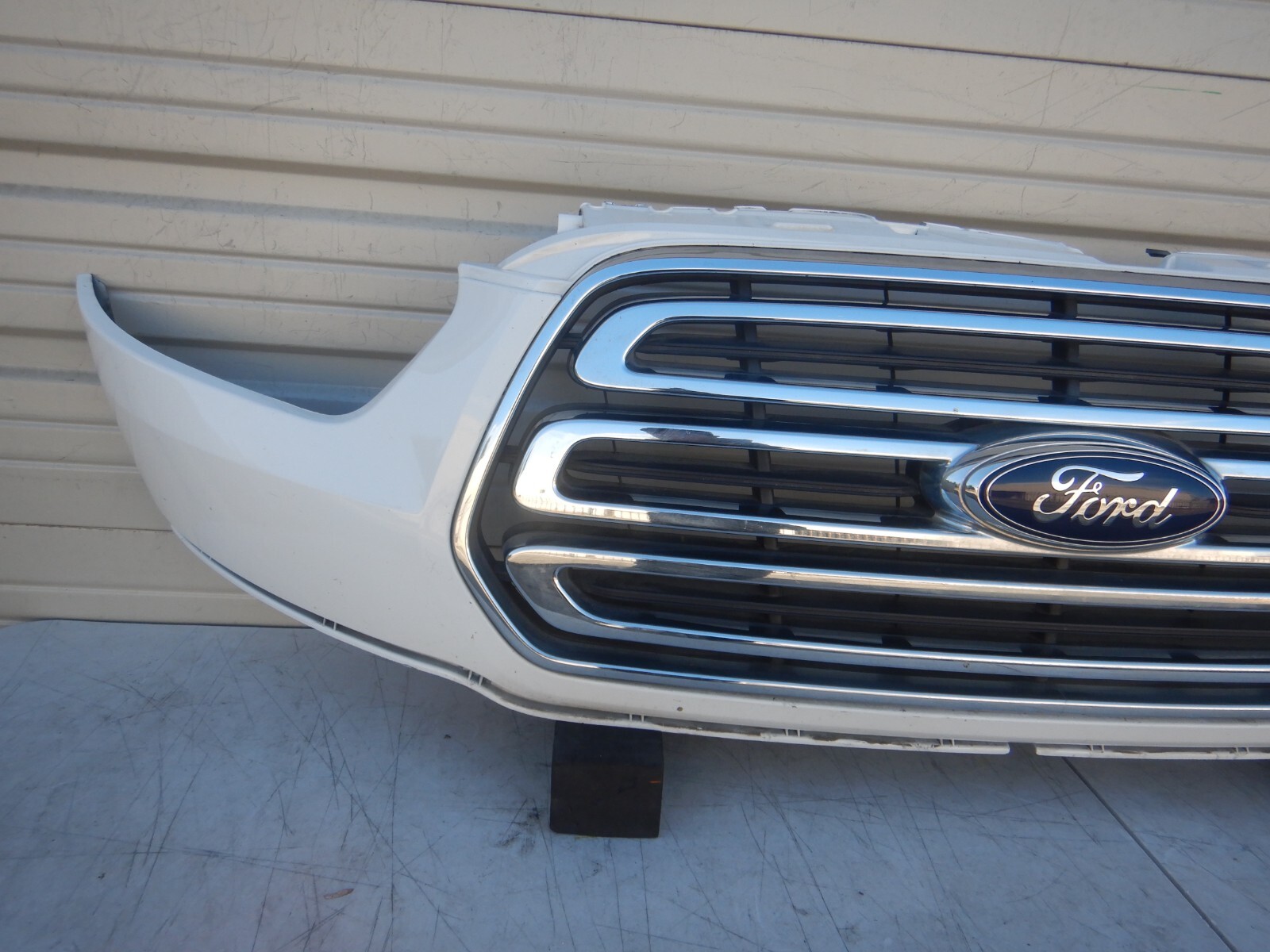 2015-2019 FORD TRANSIT 150 250 350 FRONT BUMPER COVER + GRILL OEM CK41-17B968-B