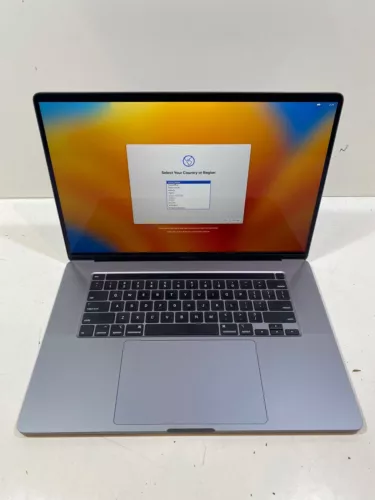 MacBook Pro 2019 16" 2.4GHz 8-core i9 | 32GB RAM 1TB SSD | AMD 5300M 4GB | 