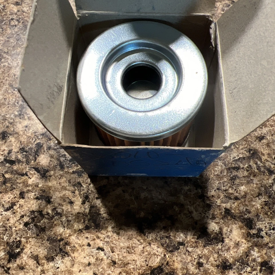 Filtro de aceite NOS PEC. Parte 01-0018. Se adapta a Suzuki ALT 125, DR 100, RB 50H, SP 100. Foto 4 de 4