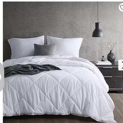 Sharper Image Cooling Touch Down Alternative Comforter White King/ Cal King Size