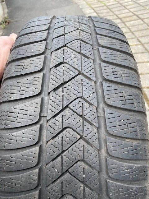4 Räder für BMW X2 mit Winterreifen 225/45 R19 96 V M+S plus 4 Distanzscheiben - Bild 4 von 4