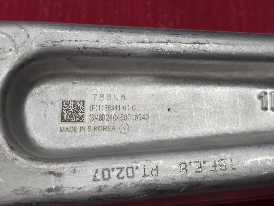 OEM Tesla Model Y 2020-2024 Front Lower Control Arm 1188341-00-C - Image 4 of 4