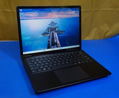 Microsoft Surface laptop 4 13.5 Intel i5-1145G7 8GB DDR4 512GB SSD W11 Pro