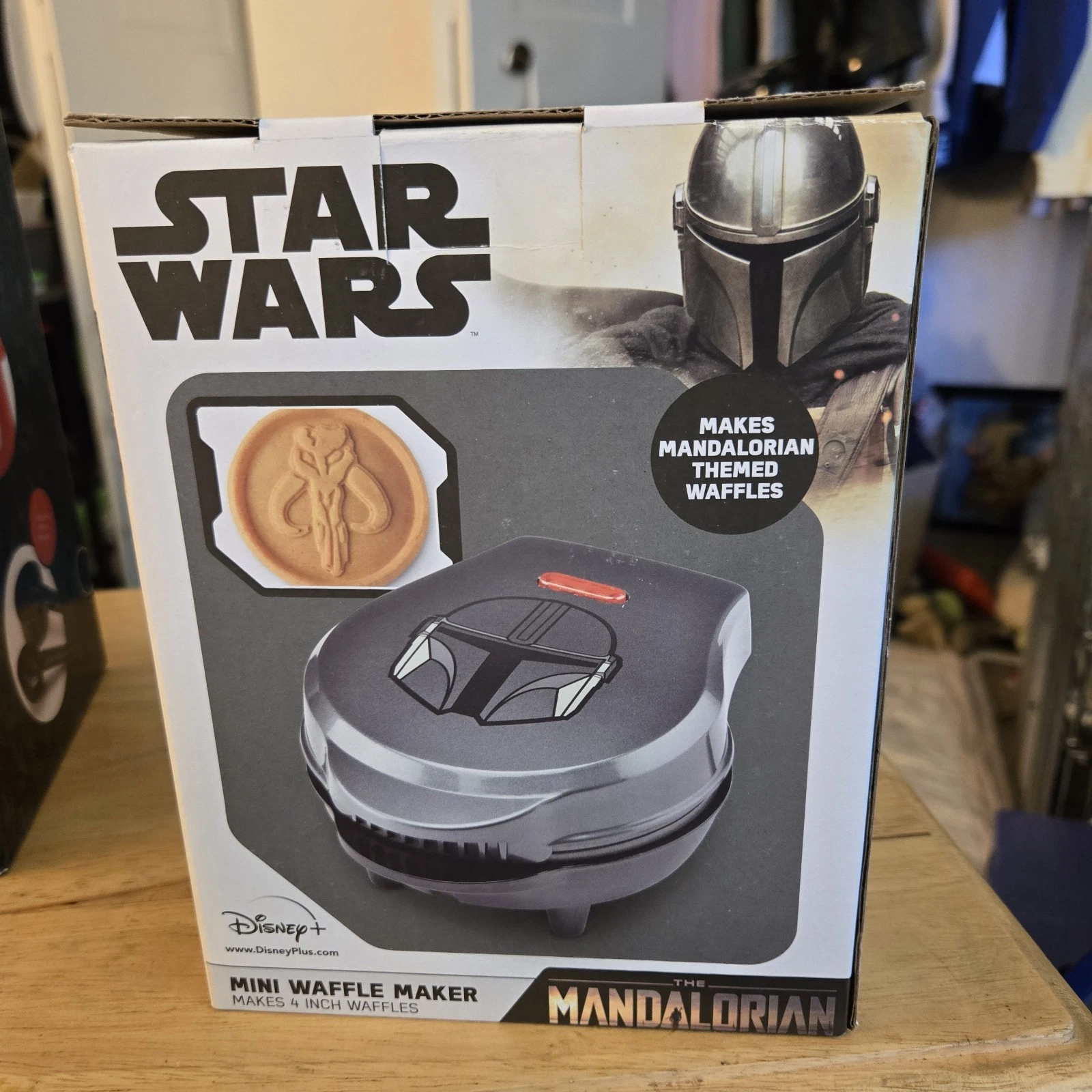 Disney Star Wars Mini Waffle Maker Mandalorian