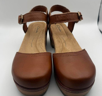 CLARKS Paizlee Clog Tan Leather Womens Size 6 M