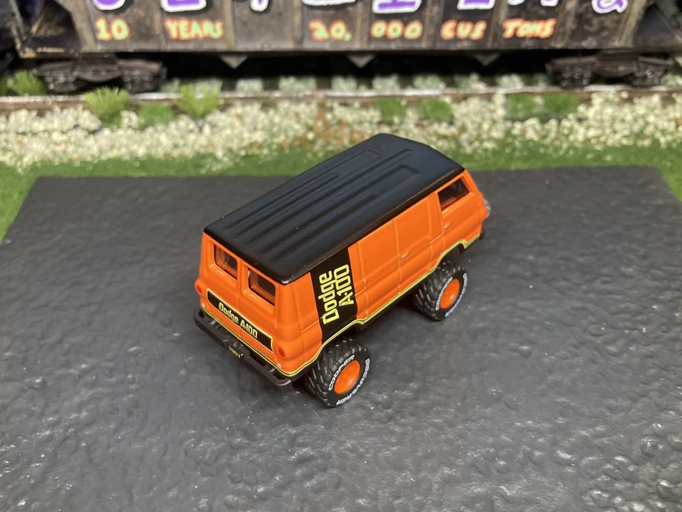 1967 Dodge A100 Van Lifted 4x4 Truck 1/64 Diecast Custom Off Road M2 Machines - Image 4 of 4