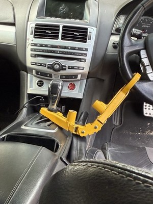 Ford XR6 FPV Steering Wheel Lock. Protect Your Vehicle With Kar Kuffs