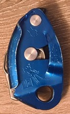 Petzl GriGri Belay Device Braking Climbing mountaineering aid