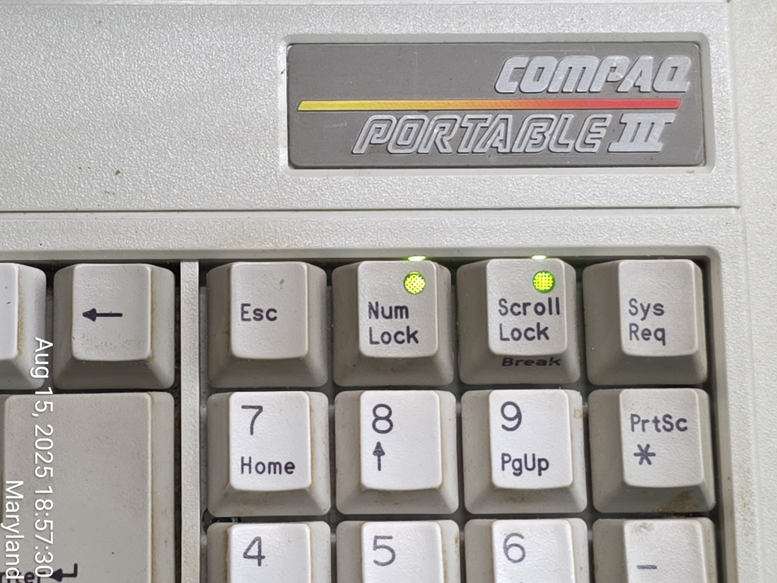 Vintage COMPAQ Portable III Computer Model: 2660 - Powers ON | eBay