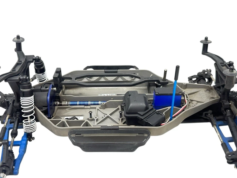 Traxxas Slash 4X4 HCG Slider/Roller W Servo & Rear Steel Shafts Rc Part #16935 - Image 2 of 4