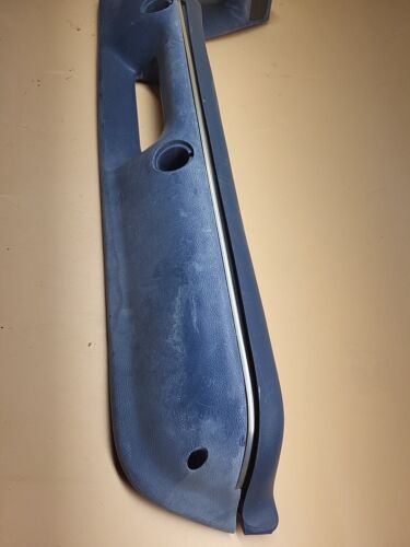 87-93 Ford MUSTANG BLUE PASSENGER SIDE RH ARM REST, DOOR PULL MANUAL WINDOWS - Picture 2 of 13