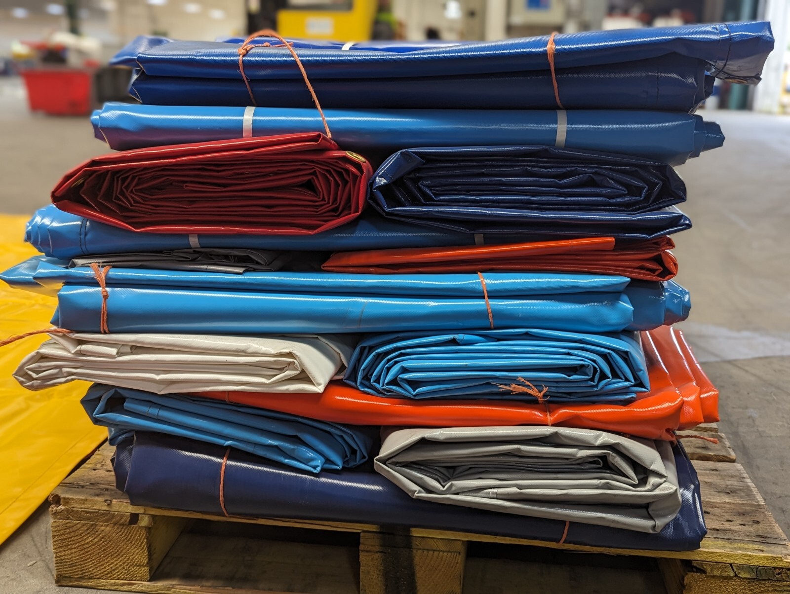 Heavy Duty Tarpaulin Cover WaterResistant Ground Sheet Camping (550gsm matt) eBay