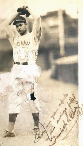 Circa 1944 Tomas (Tommy) De La Cruz Cincinnati Reds Signed & Inscribed Photo - Picture 2 of 4