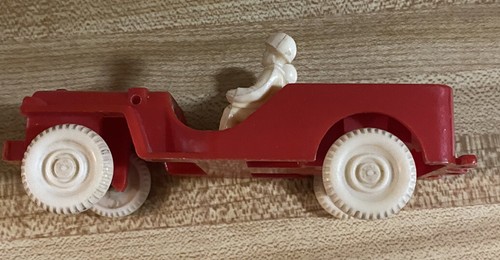 1950's Thomas Toys Plastic Red Military Police Jeep - Picture 11 of 11