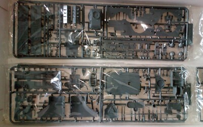 ACADEMY 1:350 TIRPITZ Motorized Series #1414 ©1987 Minicraft Models. N