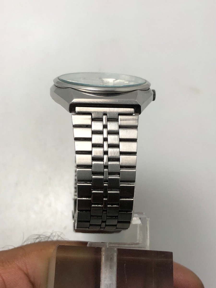 Vintage Seiko Type II 7123-8100 Gray Linen Dial Quartz Men's