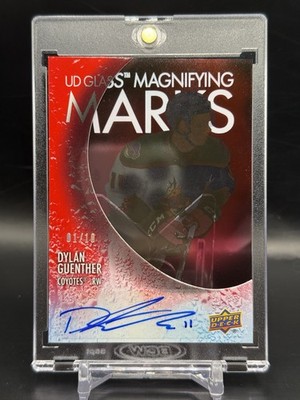 2022-23 UD Ovation Dylan Guenther Glass Magnifying Marks Rookie Auto Red /10 RC