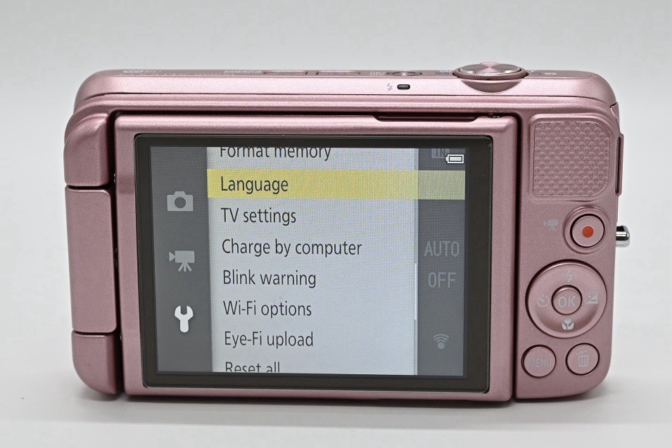 Nikon Coolpix S6600 16.0MP 12x Digital Camera English w/Battery