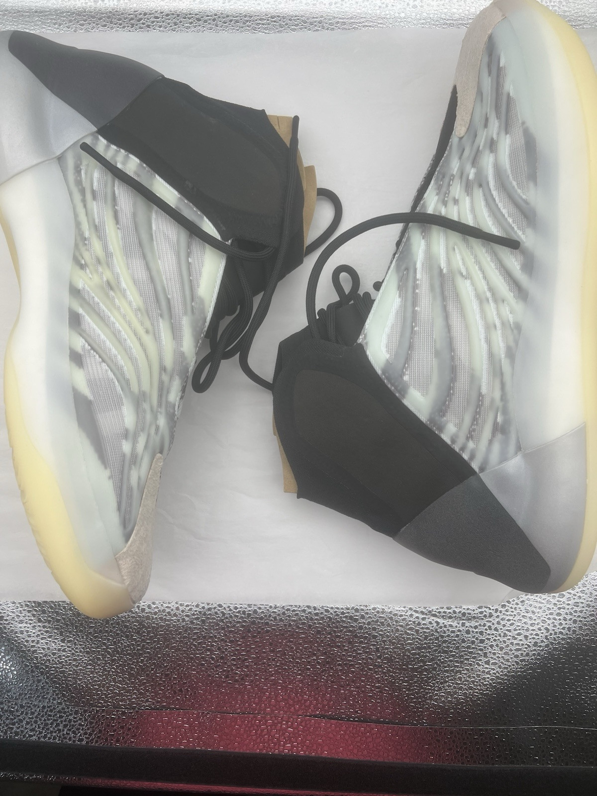 Yeezy Quantum - image 2