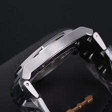 Girard-Perregaux Laureato 42mm Blue Dial 81010-11-431-11A NEW 2026 8