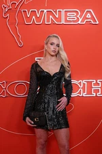 BEAUTIFUL HAILEY VAN LITH  8X10 Photo