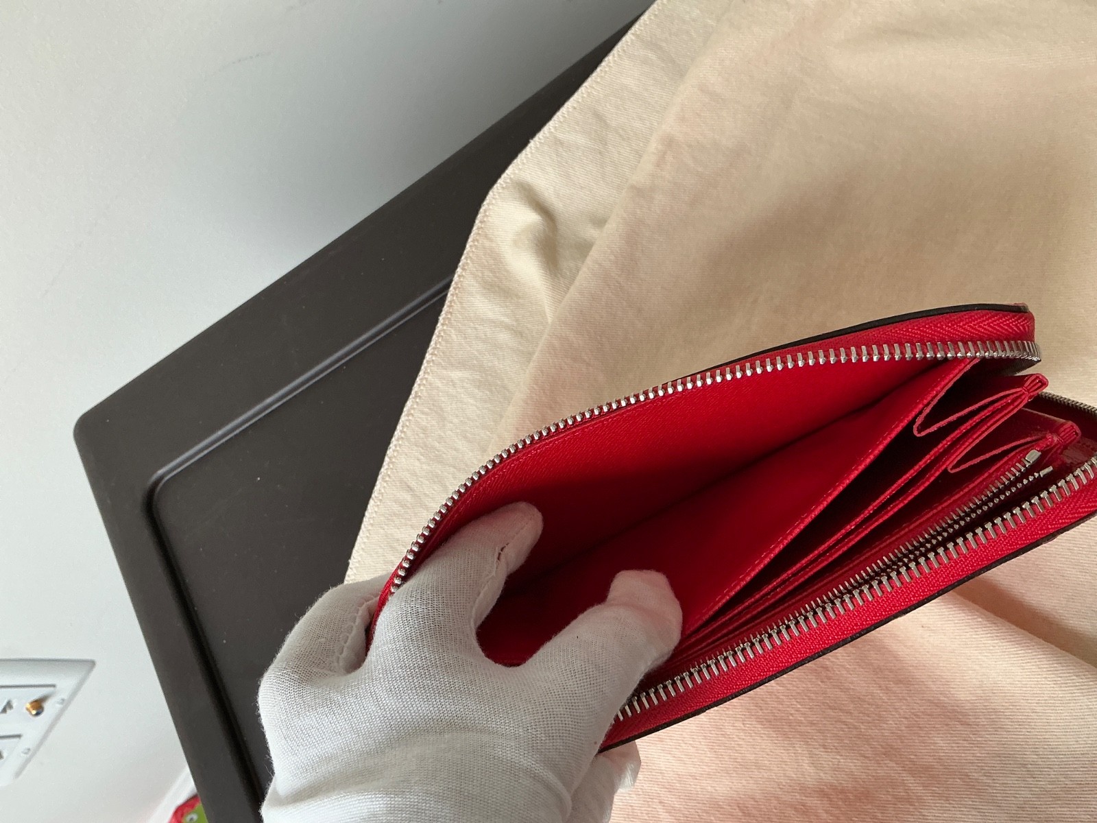 Louis Vuitton Red Epi Zip Around Wallet thumbnail 11