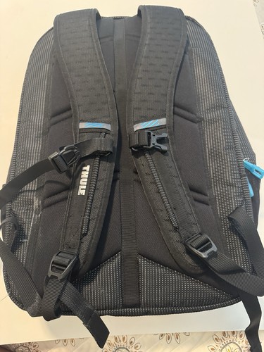 Thule 32L Crossover Laptop Backpack Item 9020-09 - 第 2/10 張圖片