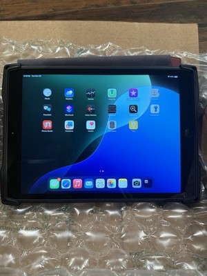 Apple iPad 8th Gen A2270 32GB WiFi Tablet iOS