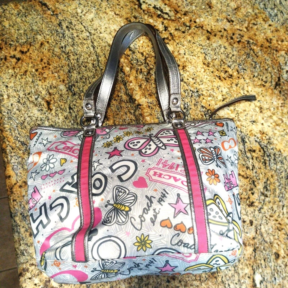 Bolso de Hombro Coach Vintage Bandana Graffiti Mariposa Cartera F15712 Foto 4 de 4