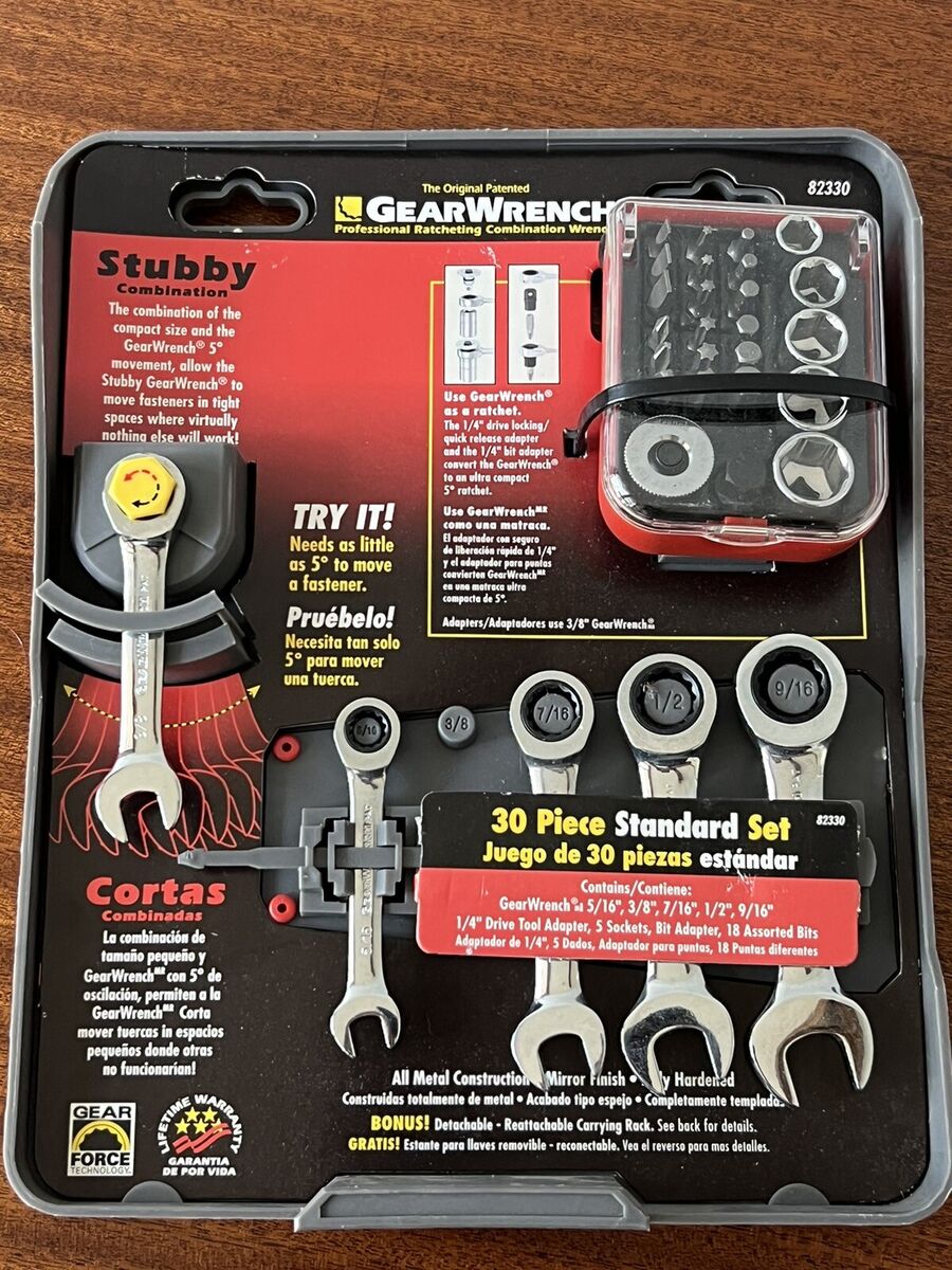 SAE/MM Ratcheting Wrench Set with Stubby (30-Piece) SAE/MM Ratcheting Wrench Set with Stubby (30-Piece)