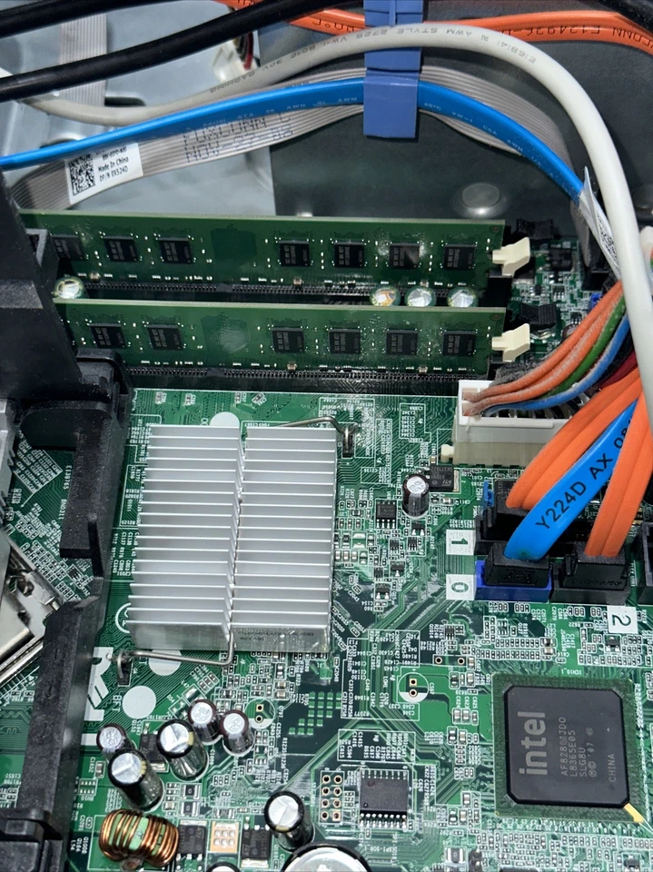 Dell Optiplex 960 Tower PC w/ Intel Core 2 Duo 3.00GHz 4GB RAM No HDD - Image 2 of 4