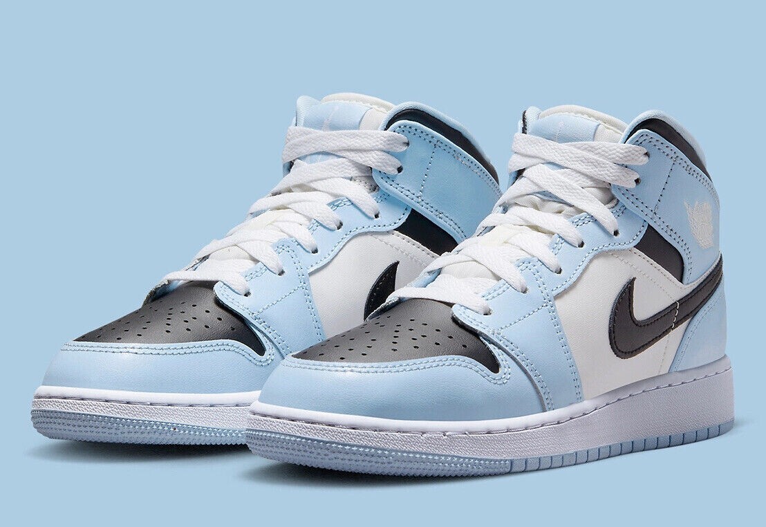 Nike Air Jordan 1 Mid GS azul hielo/negro/blanco vela 555112-401 4,5