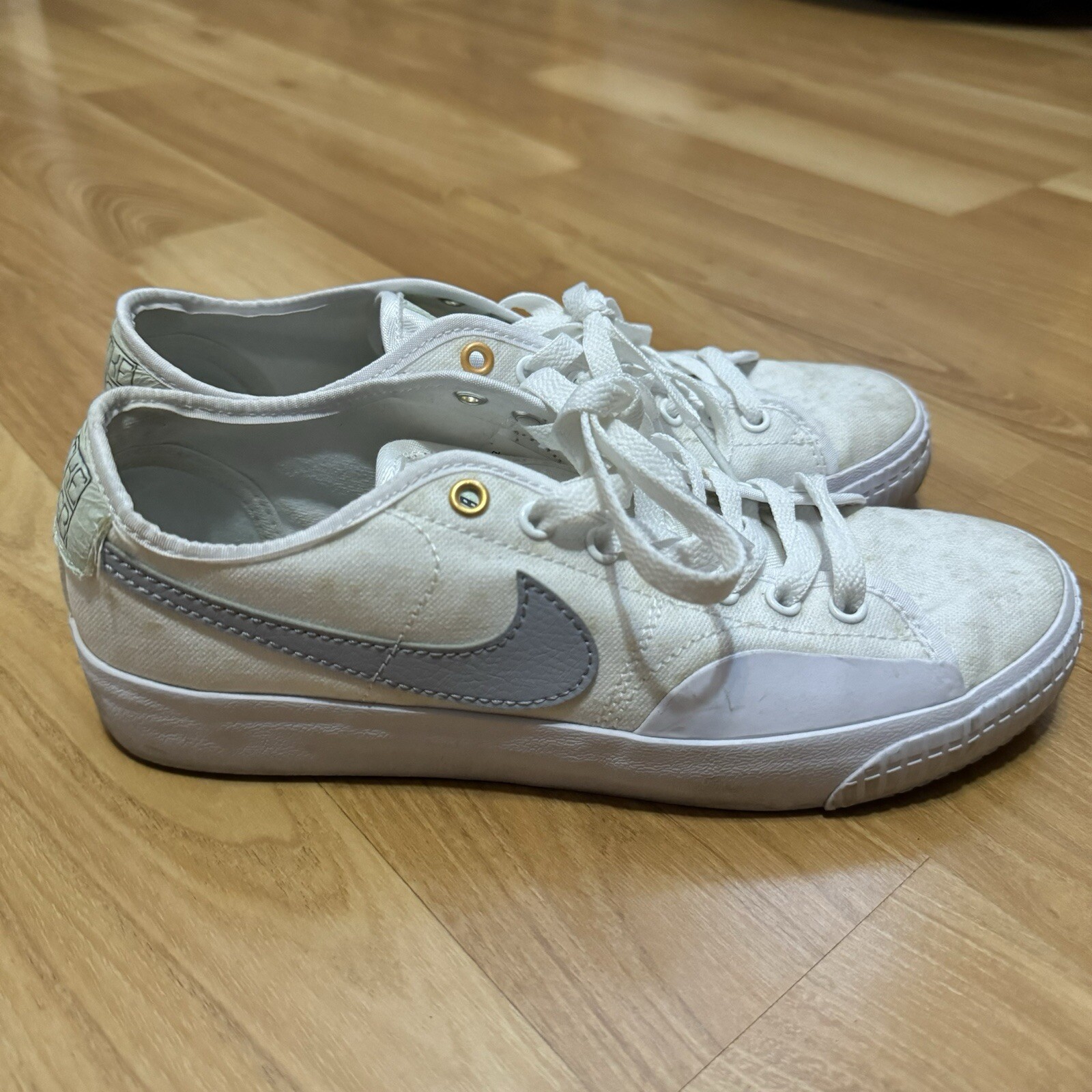 SACAI X NIKE Blazer Court SB da uomo bianco grigio lupo CZ5605 100