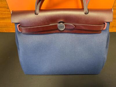 【緊急入荷！在庫限りあり１点のみ】HERMES Herbag Zip 31 bag Herbag Zip 31 hobnailed bag | Hermès Mainland China