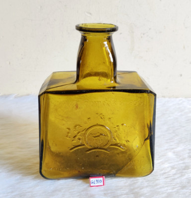 1855 Vintage Mohan Meakin Breweries Ltd. Old Liquor Bottle Embossed Glass GL910