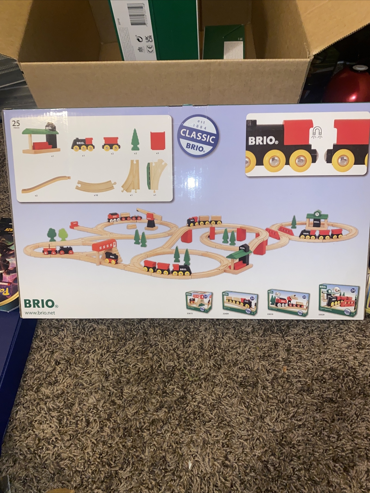 BRIO World 33424 - Classic Deluxe - 25 Piece Wood Train Set with Railway Set