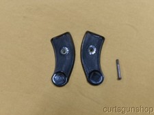 Harrington And Richardson Top Break Hammerless 32 Sw Grips Complete With Screw