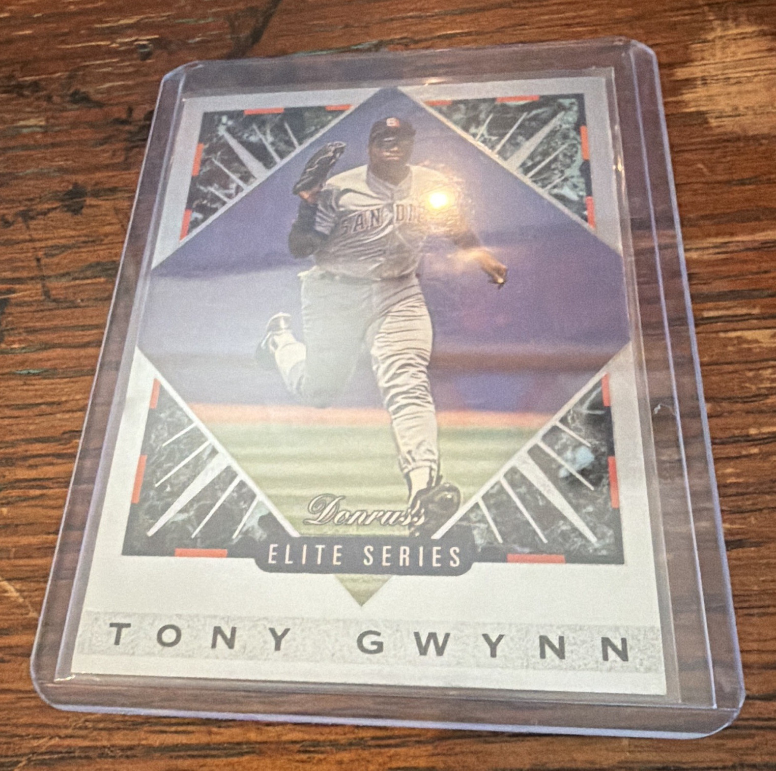 Leaf 1993 Donruss Elite Series Tony Gwynn #38 Padres Serial #03817/10000